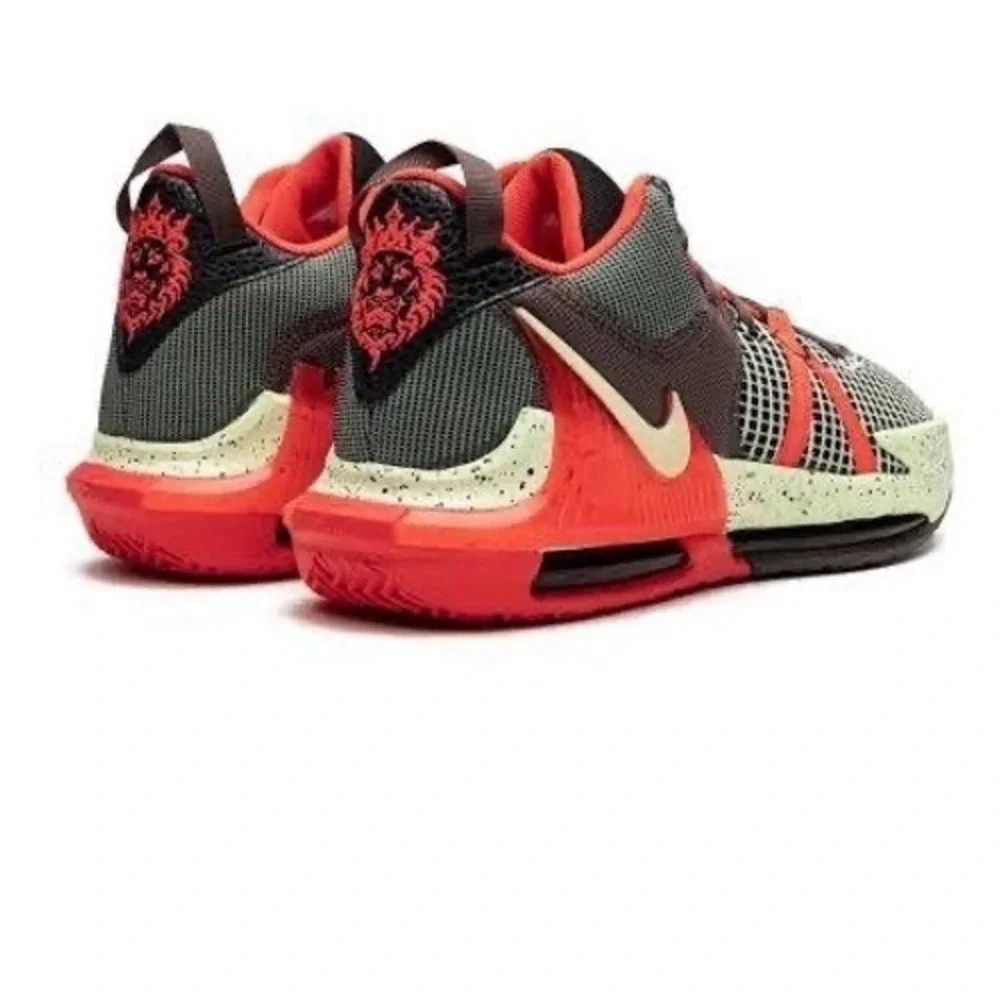 Nike LeBron Witness VII Basketball Shoes Black Barely Volt DM1123-001 Mens 10.5